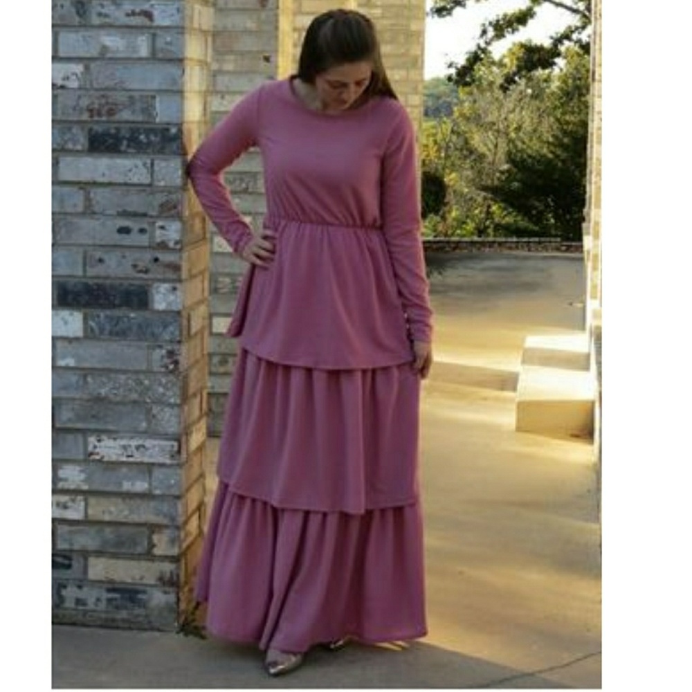 Sweater ruffle dress